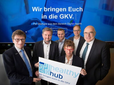 Die Vorstände der fünf Kassen eröffnen den Healthy Hub.